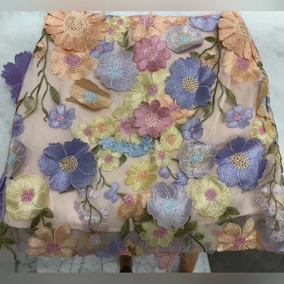 Floral Embroidered Sleeveless Top & Skirt set - Picture 3 of 4